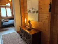 Romantic artist's house by the pond Pet-friendly