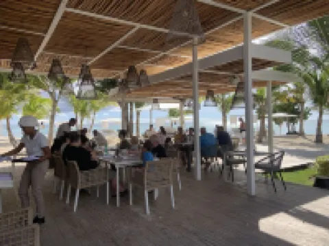 New Luxury Condo: Private Beach Club with Breathtaking Ocean View in Dominicus