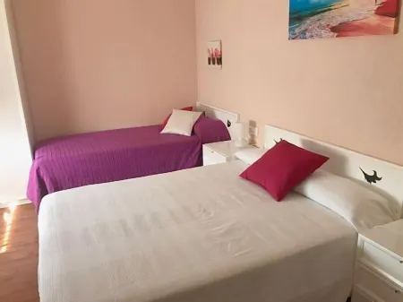 Self catering La Pausa Rural for 10 people Отели в г. Осона