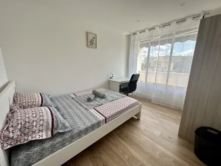 Appartement 3 Chambres - Design et Convivial Отели рядом с достопримечательностью «Университет Клод Бернар Лион 1»