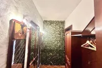 HONOR - Royal Retreat