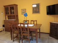 Located 200 m from Pallanza lakefront, family friendly apartment.