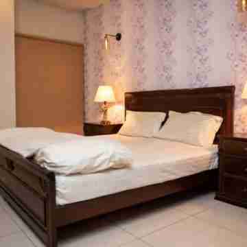 Entire Luxury Apartment near MM Alam road Rooms