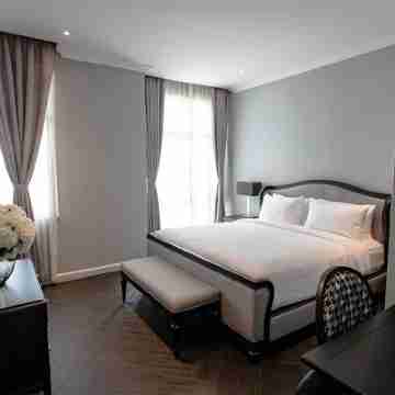 Luxury Town-House incl free car service with chauffeur Rooms