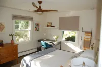 Charming Coastal Cape walk to town & waterfront