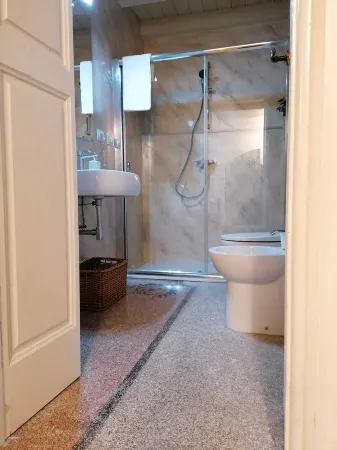 La Stanza di Felline 101 con Idromassaggio Отели в г. Аллисте