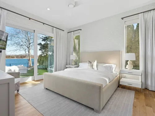 Sag Harbor Water View w Dock 1.5ml from Town