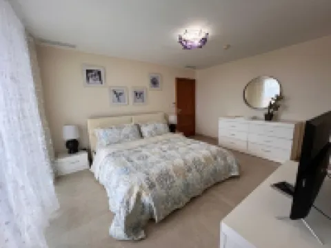 Spacious 3-bedroom apartment with AC, fitness room in awesome Playa Juan Dolio のホテル