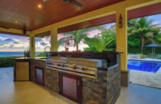 Breathtaking View Luxury 3-bedroom house in Nature Lovers, Ojochal