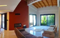 VILLA WITH POOL IN URLA, CLOSE TO THE SEA AND CITY CENTER