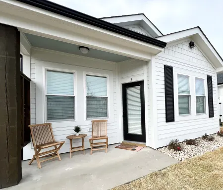 Newly built ContemporaryCoastal Villa