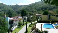 Stamp Hills Resort Hotel a Suan Phueng