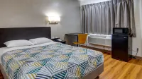 Motel 6 Longview, TX - Pet friendly