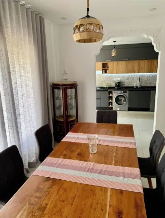 Villa in a secure residence with communal swimming pool, playground, sports facilities