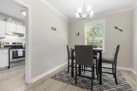 The Tulip in Midtown