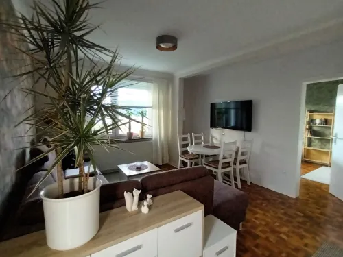 Vacation apartment at the Ratscher mountain lake Hotels in Schleusingen