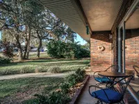 Tranquil Oaks Near Lake & Raceway w/Tesla Charger & Family Games Included! セブリングのホテル