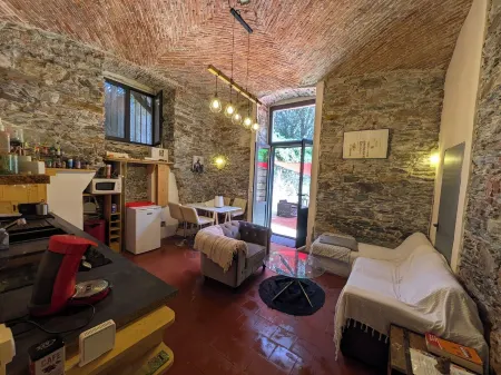 Authentique et Atypique Отели рядом с достопримечательностью «Confrérie St-Roch»