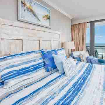 Oceanfront King Suite - Fabulous Views - King Bed - Indoor and Outdoor pools Rooms