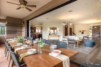 Pyramid by Avantstay Luxe Sedona Mansion w/ Views, 7Mins to Downtown