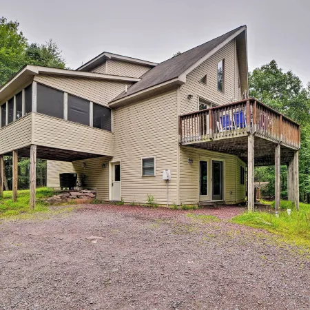 Deck, Hot Tub & Game Room: Lake Harmony Home
