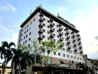 Royal Asia Hotel Hotel dekat Jembatan Ampera