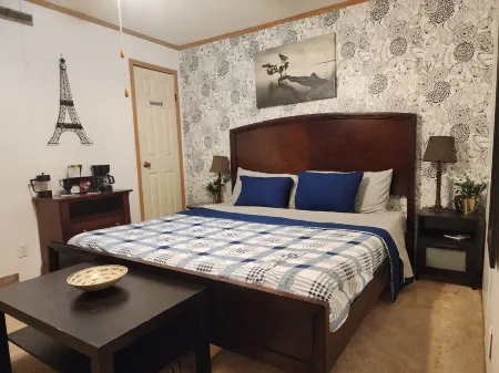 Cozy Home Near Pensacola &Perdido Key Beaches, Next 2 NAS. Ideal 4Longterm stays