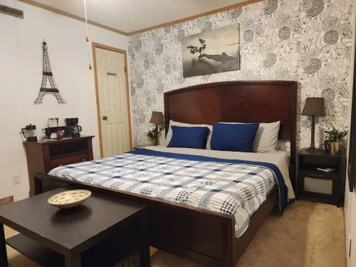 Cozy Home Near Pensacola &Perdido Key Beaches, Next 2 NAS. Ideal 4Longterm stays