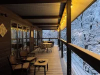 Bears Den Mountain Lodge