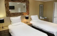 Honest Lawyer Hotel Các khách sạn gần Durham University Business School