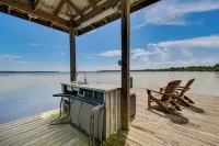 East Palatka Home on St Johns River w/ Boat Dock! - 3 estrellas