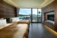 Lake View Hostel Resort