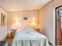 "Gunhil" - 200m from the Sea