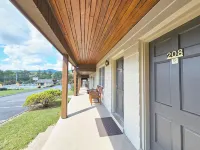 Talley Ho Inn Hotels in Townsend