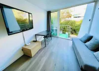 Superb apartment in residence 300 m from the beach.