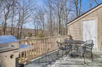 Community Perks & Deck: Lake Harmony Townhome! - Gym