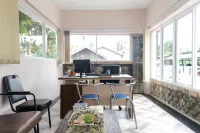 RedDoorz Syariah @ Jalan Ir Haji Juanda Jambi Hotel a Kota Baru