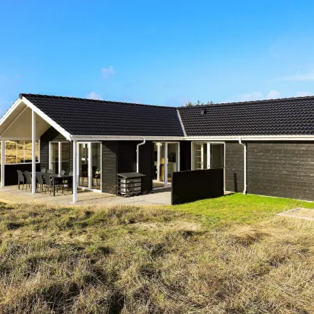 Luxury Seaside Retreat in Tornby-By Traum