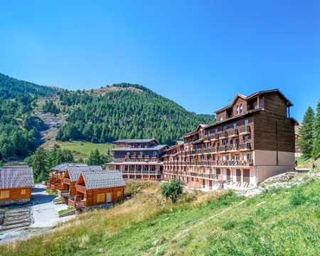 Studio in France near Ski Slopes & City Center Hotels in Allos