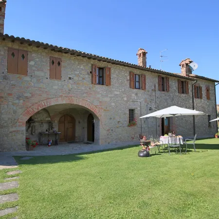 Apartment in Todi with Pool & History