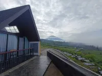 Diorit Villa and Glamping Hotel di Kertek