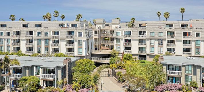 Oceanside Beach Condos Hotels in Oceanside