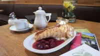 Hotel Alt Montjoie - breakfast