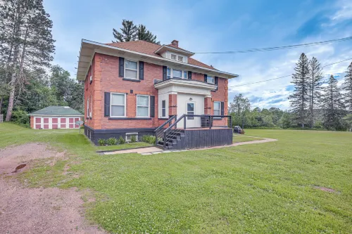 Spacious Home in Ramsay: 9 Smart TVs + Pool Table! - 3-Star