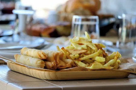 Maison De Femme Française Отели в г. Ayvali