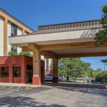 SureStay Plus Hotel by Best Western Chicago Lombard