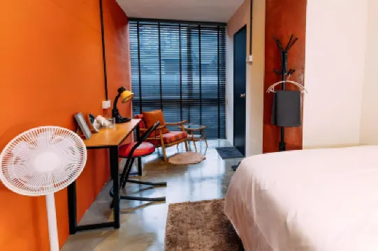 Walk-up to Siar - Children Not Allowed Hotels in 