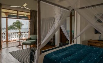 Family Beach Villa Located on An Incredible Beach