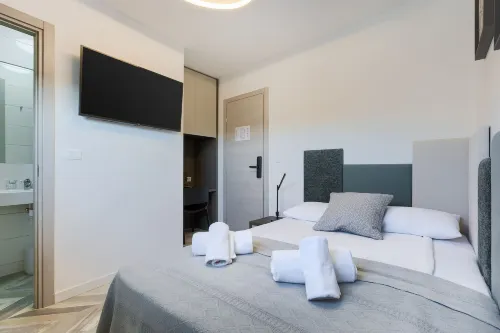 Pula City Center Accommodation - Breakfast included - Boutique