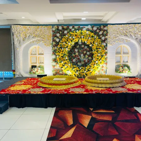 Red Leaf Hotels Hotels in Hisar